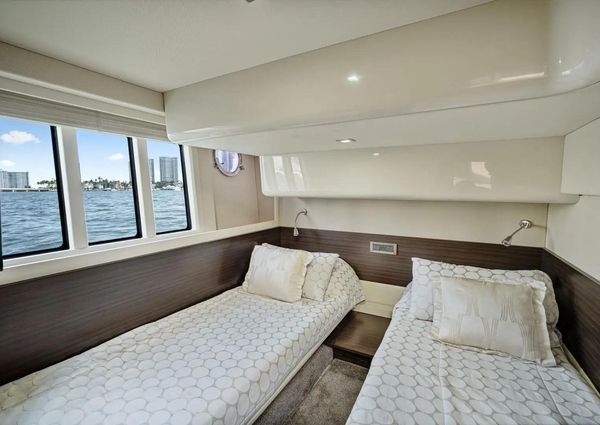 Azimut 48 Flybridge image