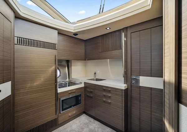 Azimut 48 Flybridge image