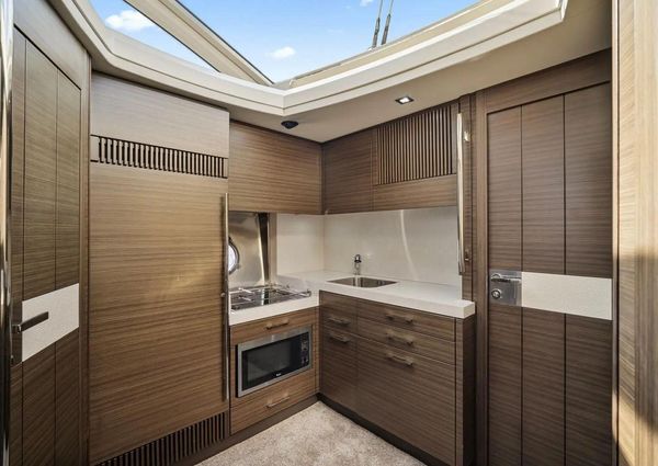 Azimut 48 Flybridge image