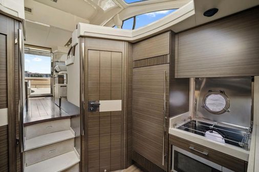 Azimut 48 Flybridge image