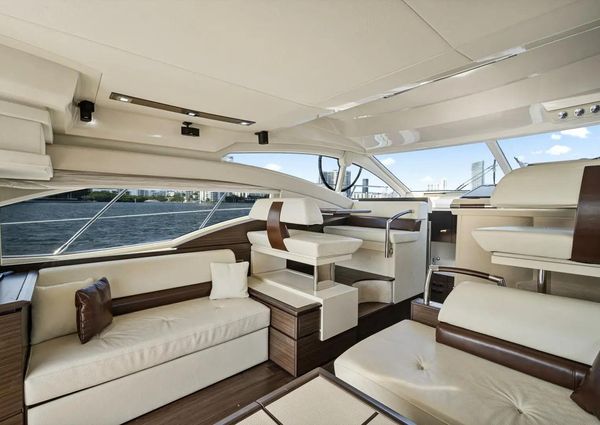 Azimut 48 Flybridge image