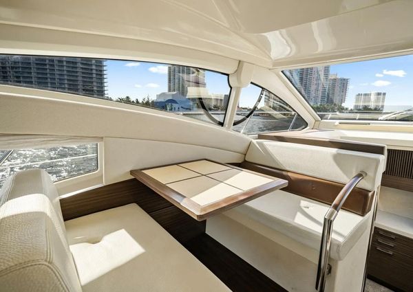 Azimut 48 Flybridge image