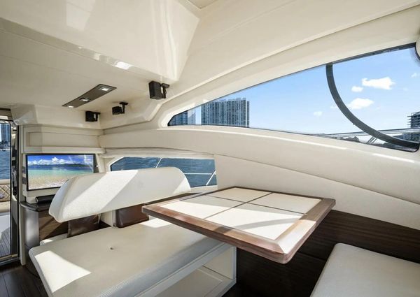 Azimut 48 Flybridge image