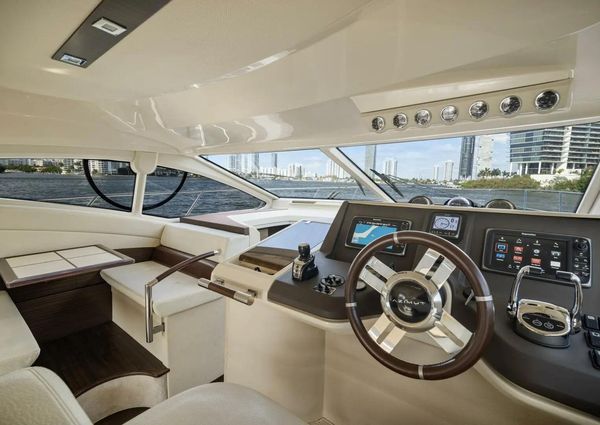 Azimut 48 Flybridge image