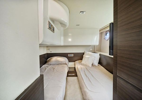 Azimut 48 Flybridge image