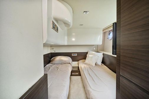 Azimut 48 Flybridge image