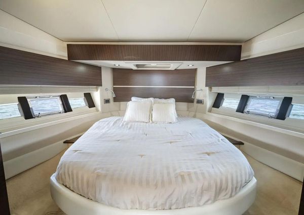 Azimut 48 Flybridge image