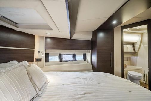 Azimut 48 Flybridge image