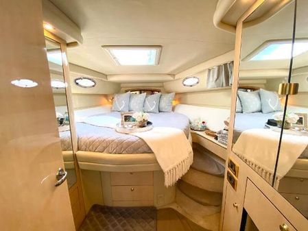 Sea Ray 450 Sundancer image