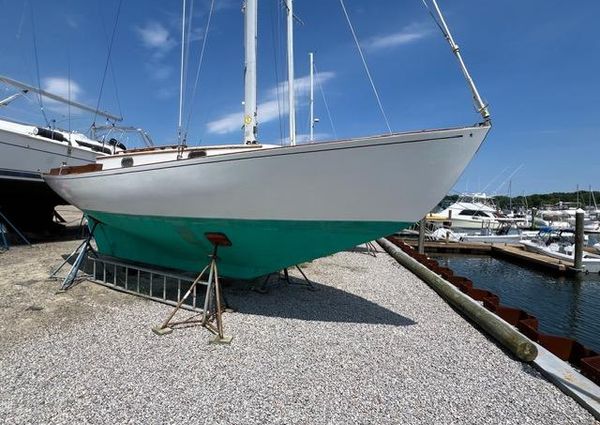 Herreshoff H28 image