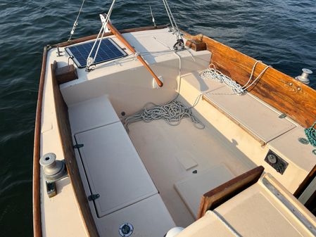 Herreshoff H28 image