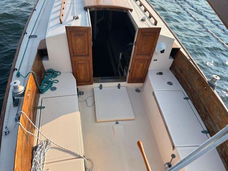 Herreshoff H28 image