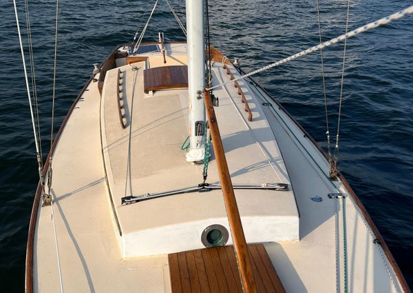 Herreshoff H28 image