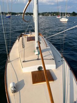 Herreshoff H28 image