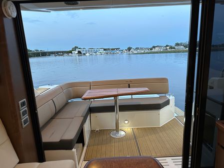 Sea Ray 400 Sundancer image