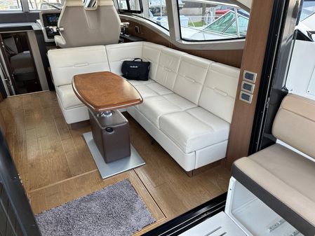 Sea Ray 400 Sundancer image