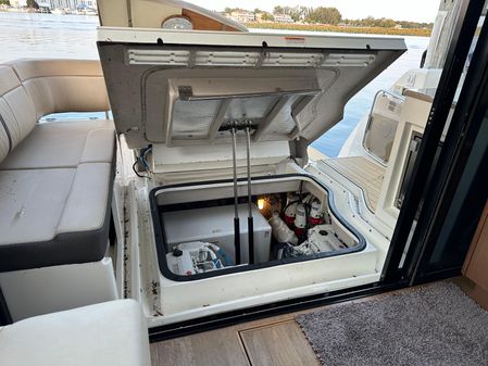 Sea Ray 400 Sundancer image