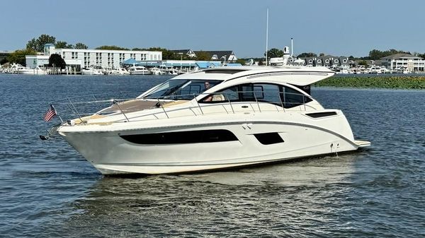 Sea Ray 400 Sundancer 