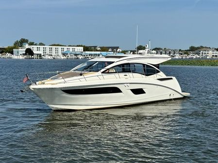 Sea Ray 400 Sundancer image