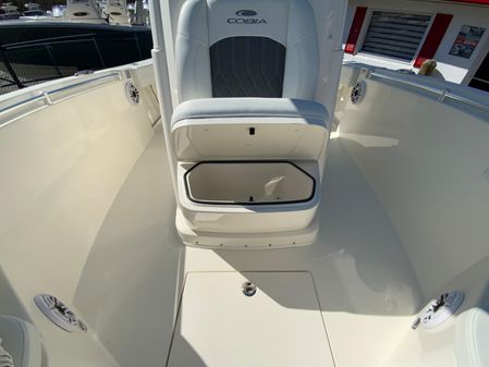 Cobia 262 Center Console image