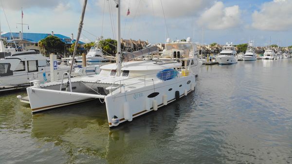 Fountaine Pajot Salina 