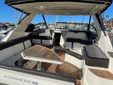 Sea Ray 320 Sundancer image