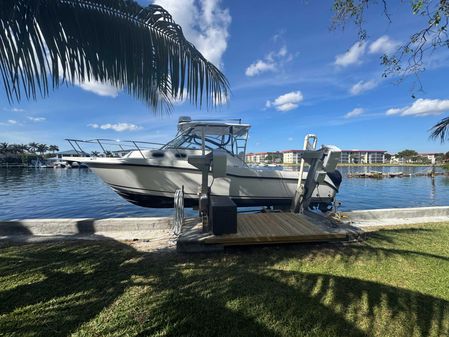 Boston Whaler 305 Conquest image