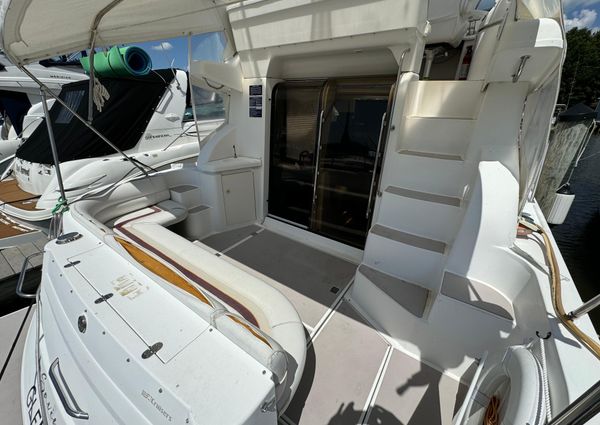 Cruisers-yachts 3580-FLYBRIDGE image