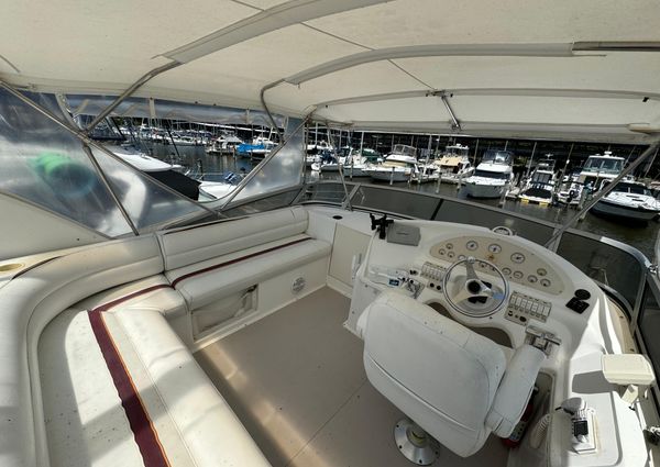 Cruisers-yachts 3580-FLYBRIDGE image