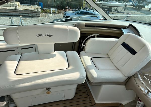 Sea Ray 52 Sundancer image