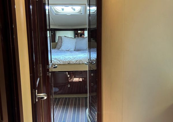 Sea Ray 52 Sundancer image