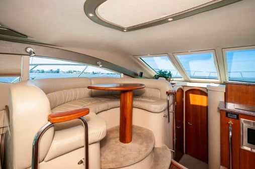 Cruisers Yachts 477 Sport Sedan image