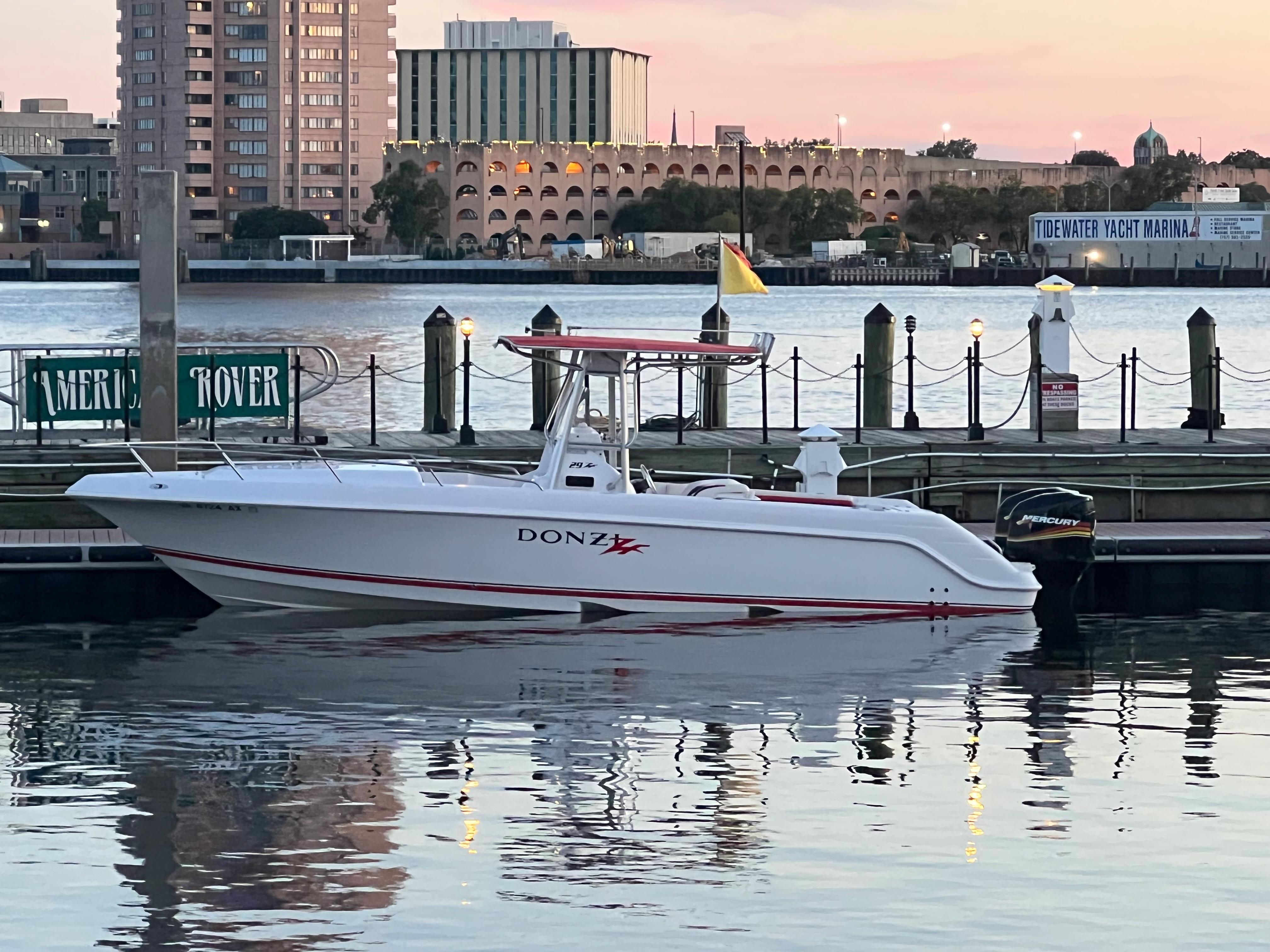 2002 Donzi 29 ZF Cuddy Norfolk, Virginia - Harbour Marine