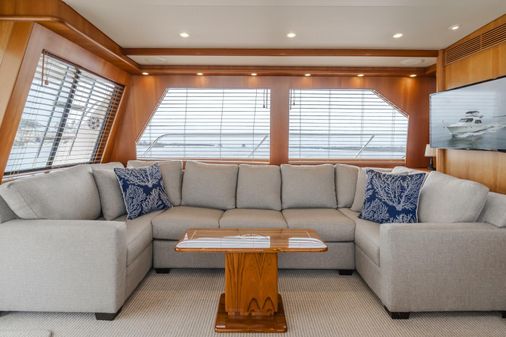 West Bay 58 Pilothouse image