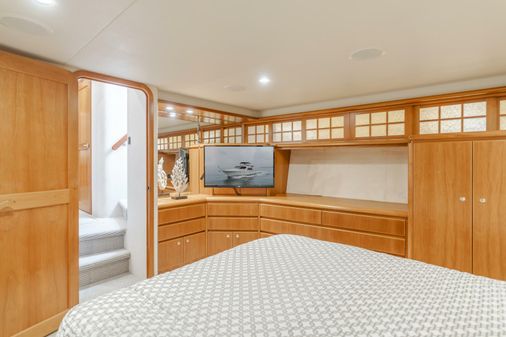 West Bay 58 Pilothouse image