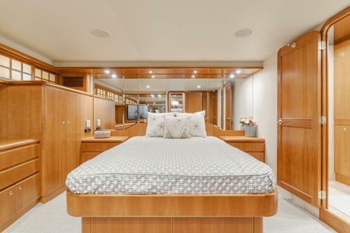 West Bay 58 Pilothouse image