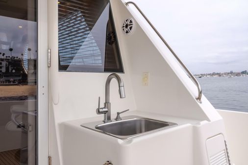 West Bay 58 Pilothouse image