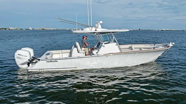 Valhalla Boatworks V-33 Center Console 