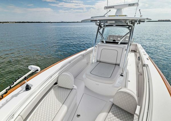 Valhalla Boatworks V-33 Center Console image