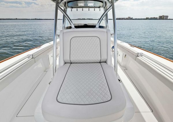 Valhalla Boatworks V-33 Center Console image