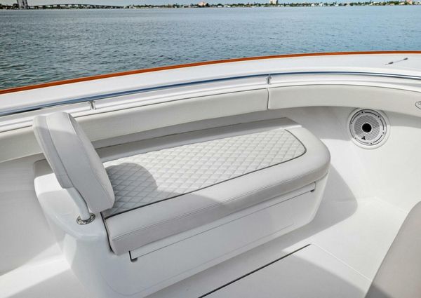 Valhalla Boatworks V-33 Center Console image