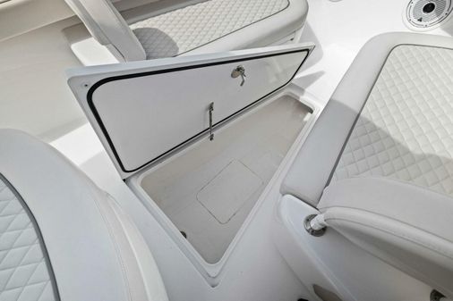 Valhalla Boatworks V-33 Center Console image