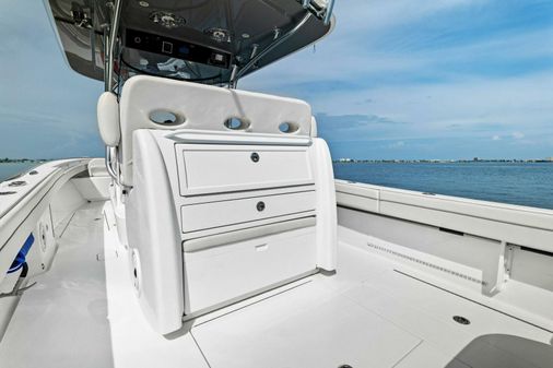 Valhalla Boatworks V-33 Center Console image