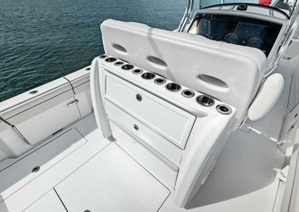 Valhalla Boatworks V-33 Center Console image