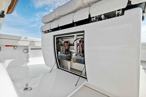 Valhalla Boatworks V-33 Center Console image