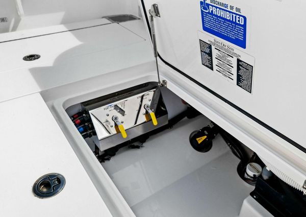 Valhalla Boatworks V-33 Center Console image