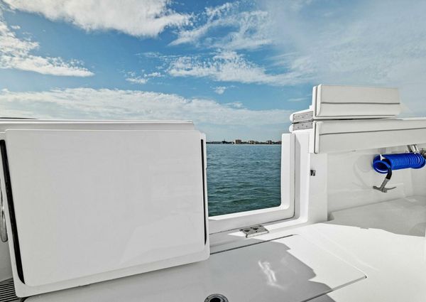 Valhalla Boatworks V-33 Center Console image