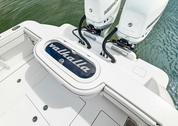 Valhalla Boatworks V-33 Center Console image