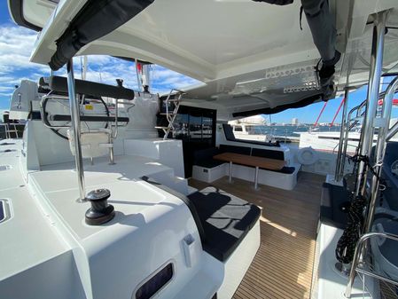 Lagoon 42 image
