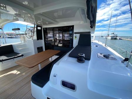 Lagoon 42 image